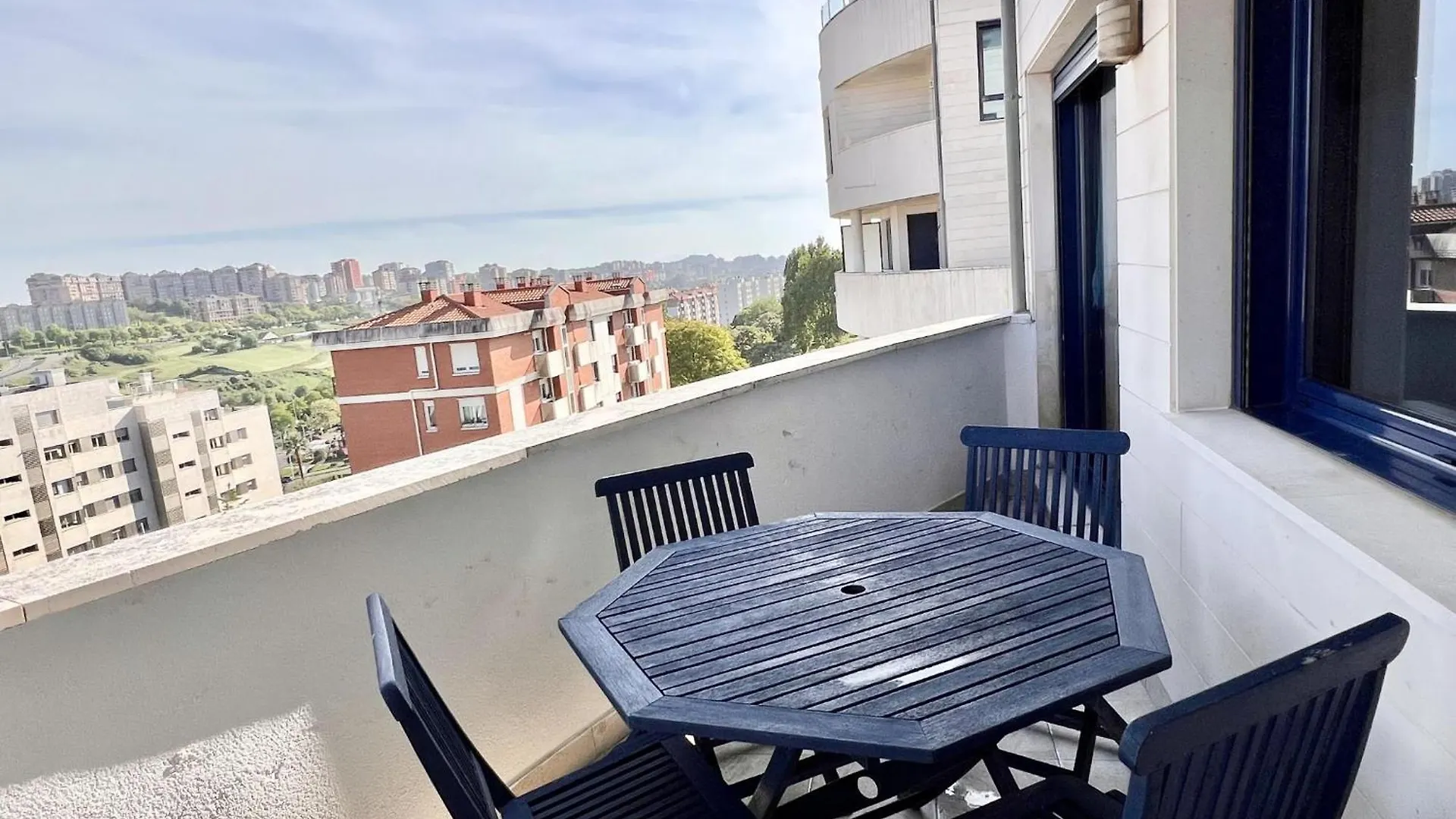 La Caracola Apartment Santander Spain